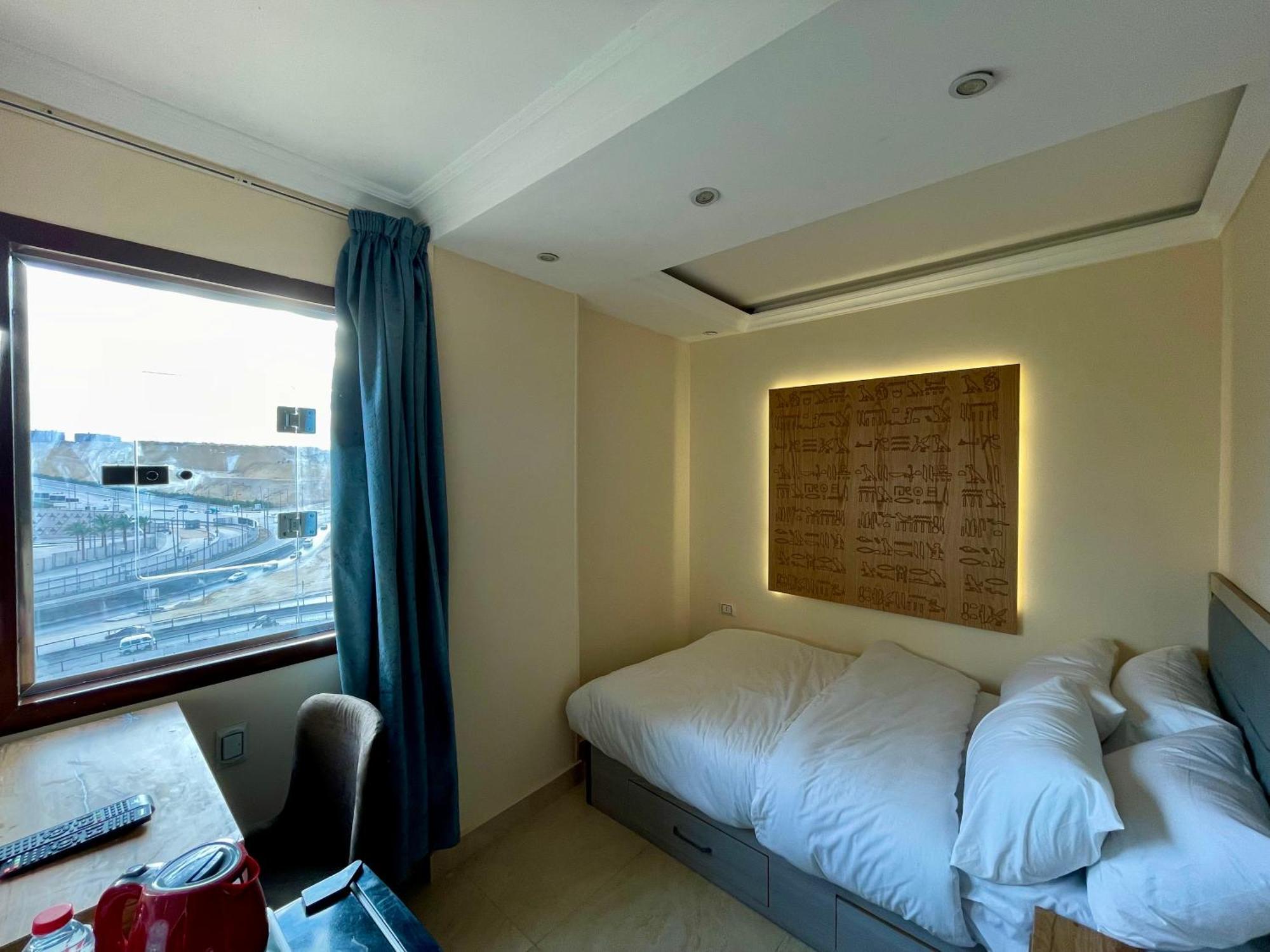 Pyramuse Inn Nazlet el Simman Экстерьер фото
